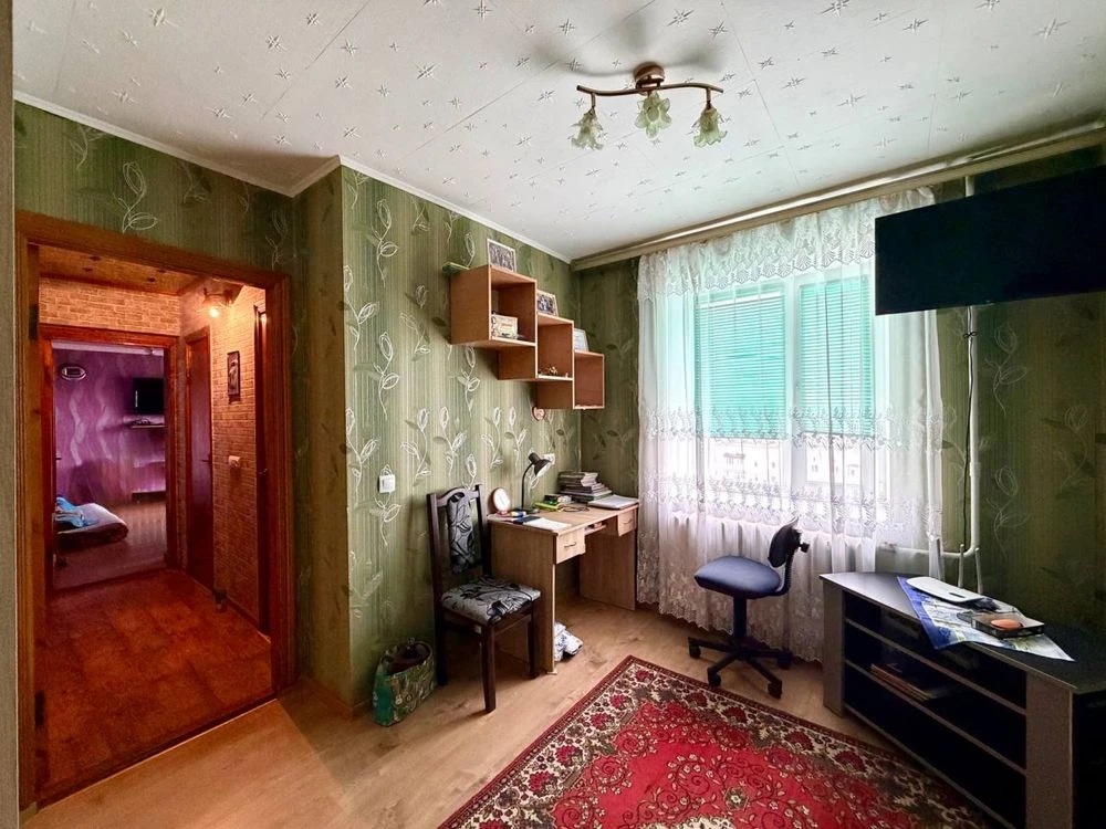 Продаж 3 кім.кв. Площа 67 м2. Парк Гагаріна