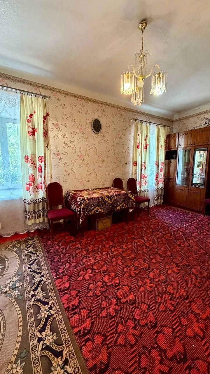Продається 2-кімнатна квартира в центрі міста, вул Мостова,м