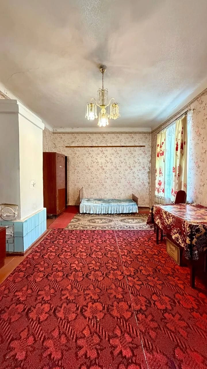 Продається 2-кімнатна квартира в центрі міста, вул Мостова,м