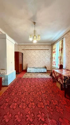 Продається 2-кімнатна квартира в центрі міста, вул Мостова,м