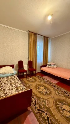 Продається 2-кімнатна квартира в центрі міста, вул Мостова,м