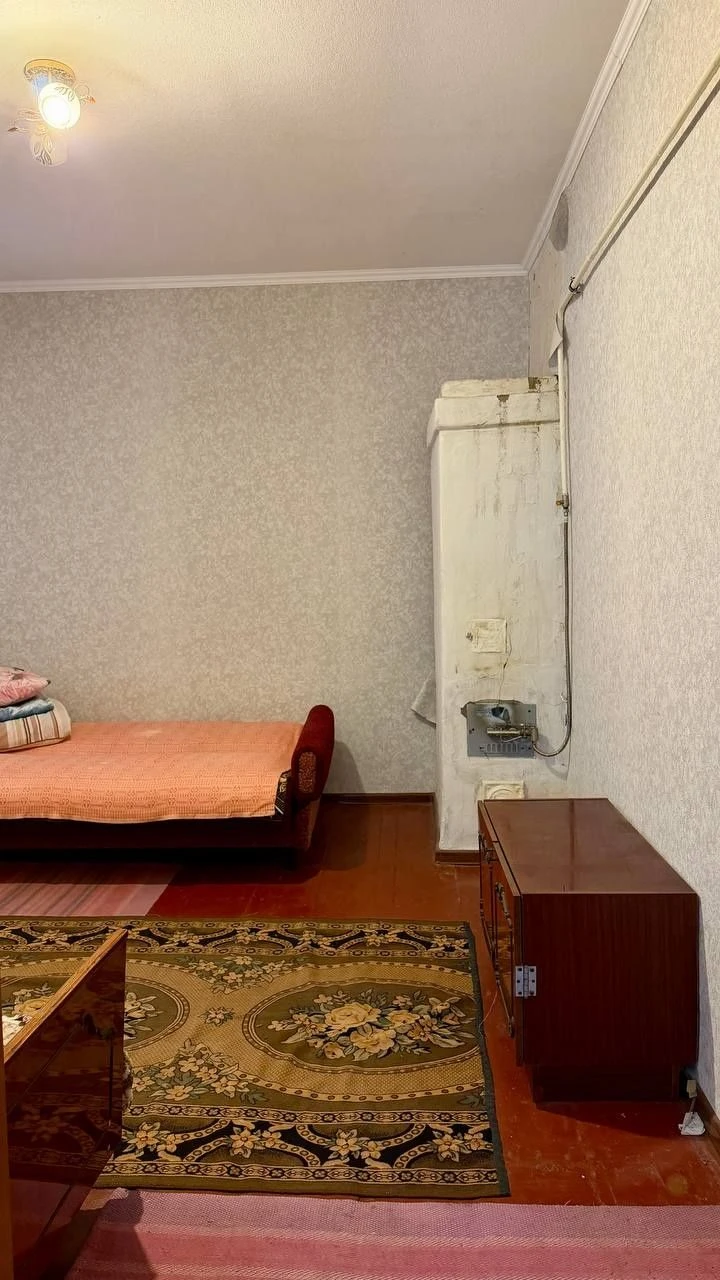 Продається 2-кімнатна квартира в центрі міста, вул Мостова,м