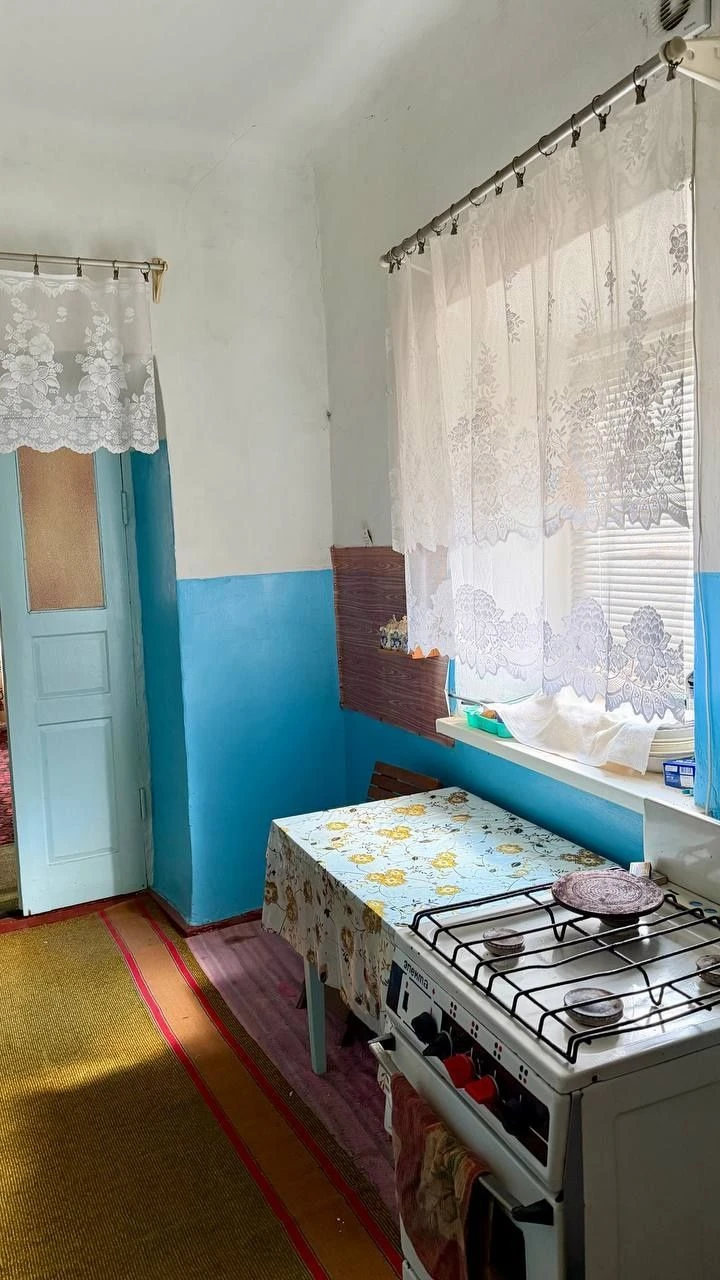 Продається 2-кімнатна квартира в центрі міста, вул Мостова,м