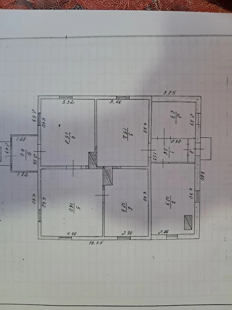 Продається або обмін на 1,2-кімнатну квартиру, будинок в районі Фа