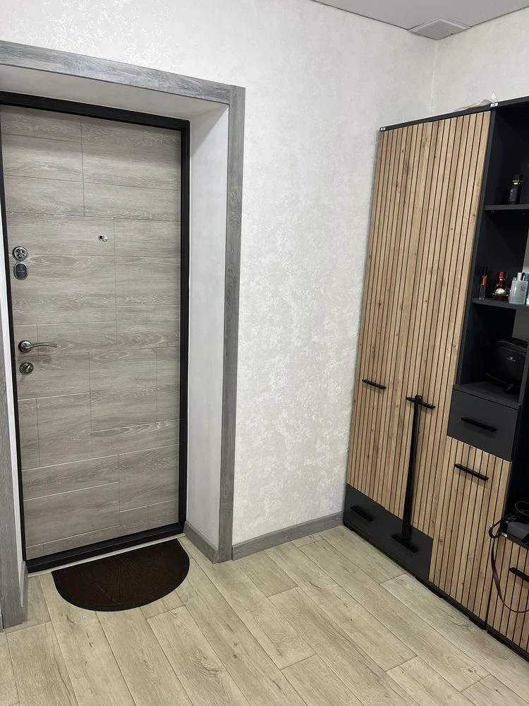 Трехкомнатная квартира в районе Льотный