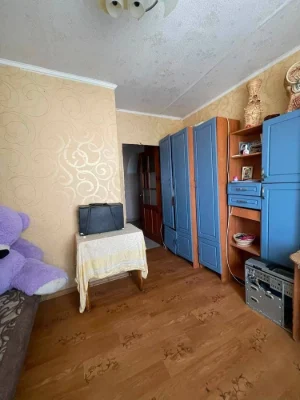 Продається 3-кімнатна квартира в районі Київська (+гараж)