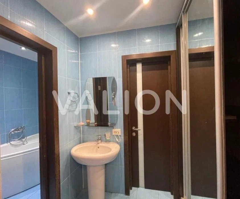 Продам 3ком.квартиру Соломенский район ул.Кавказская,12 естьВ