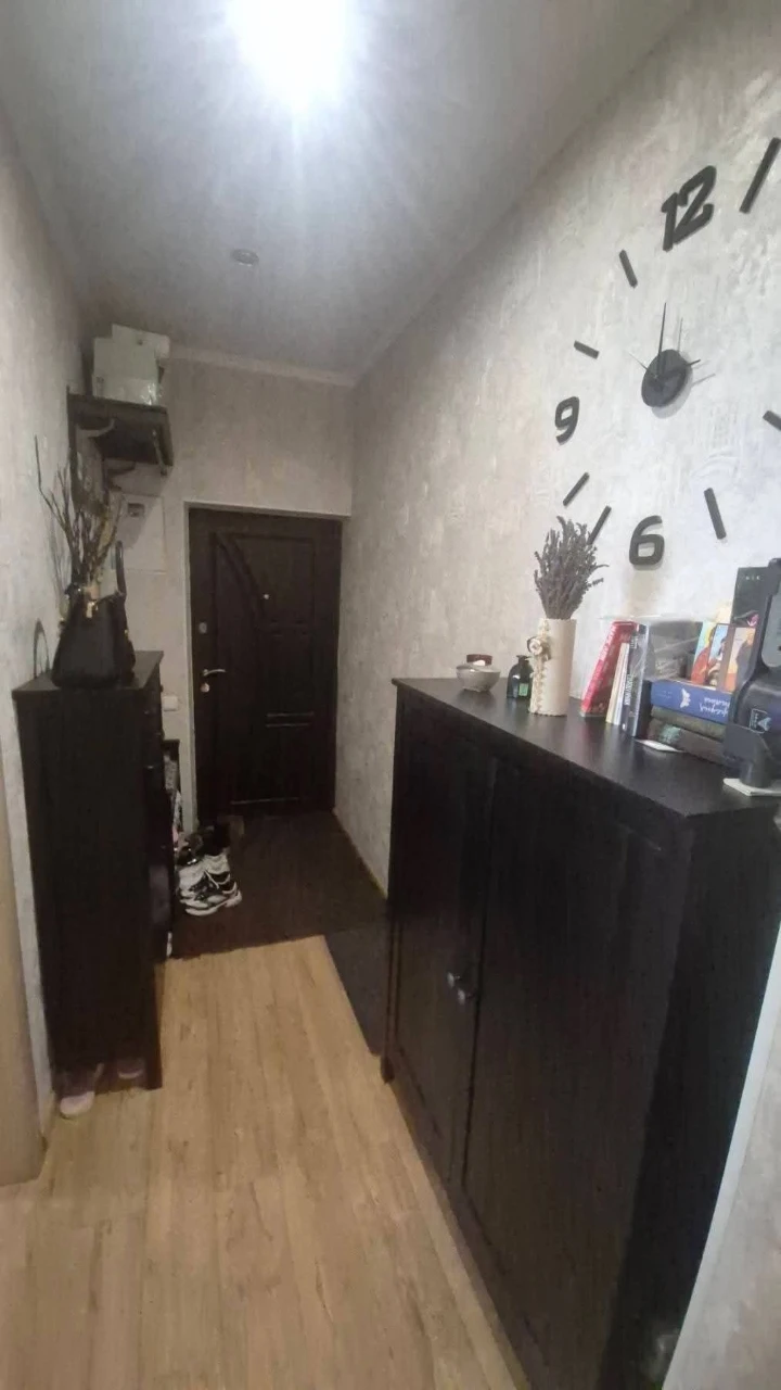 Продам 3-х кімнатну квартиру, в Центрі з ремонтом