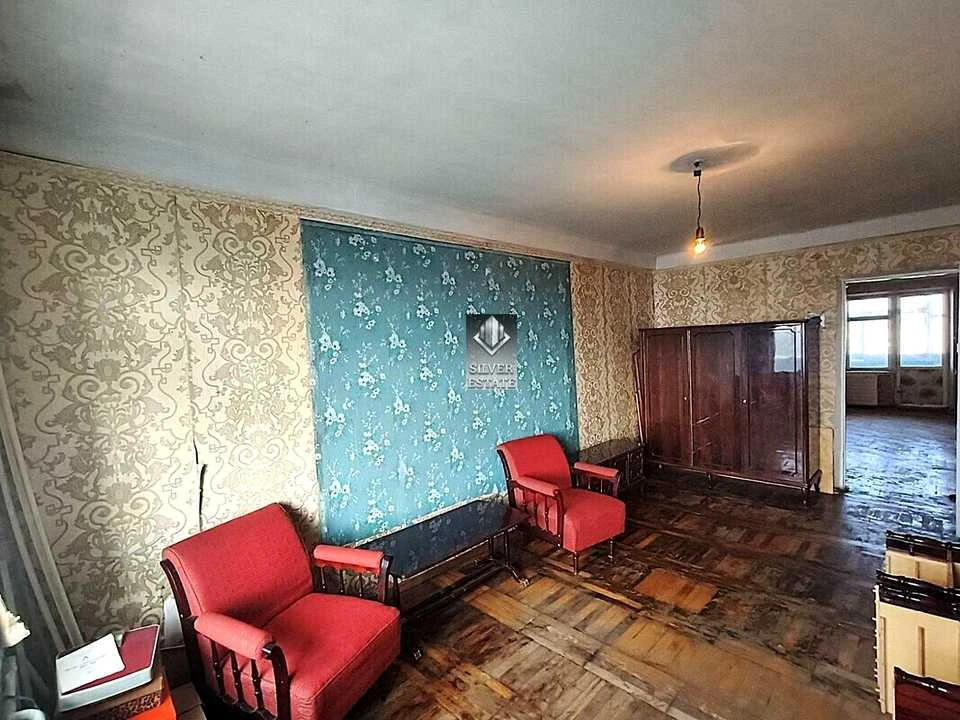 Apartment. Zaporizhzhia, Charivna St.