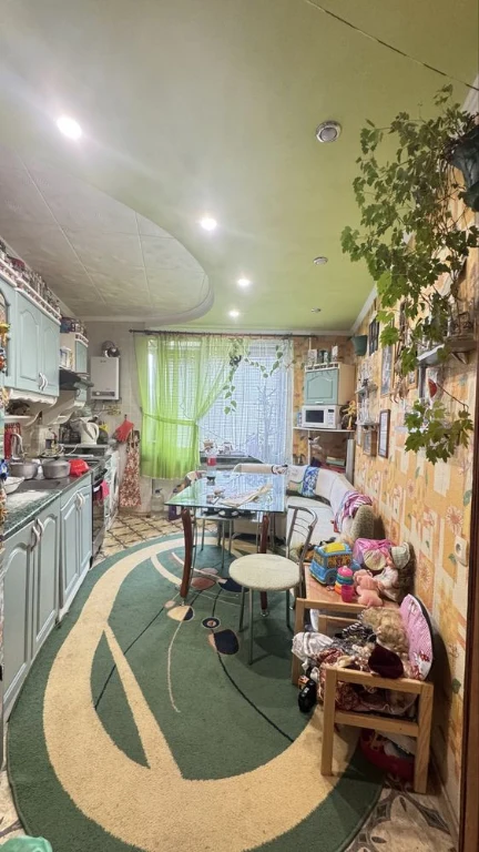 Продам 3-х кімнатну квартиру