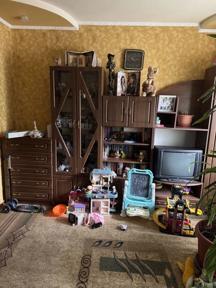 Продам 3-х кімнатну квартиру