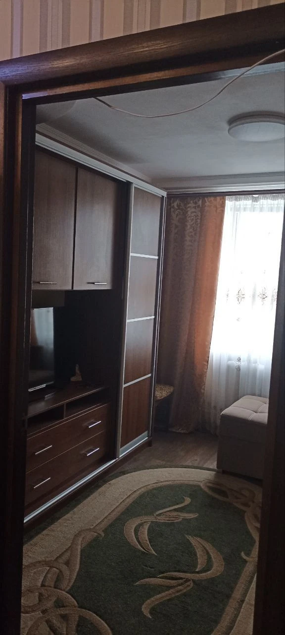 Продам 3 х комнатную квартиру по Камского, с автономным отоп