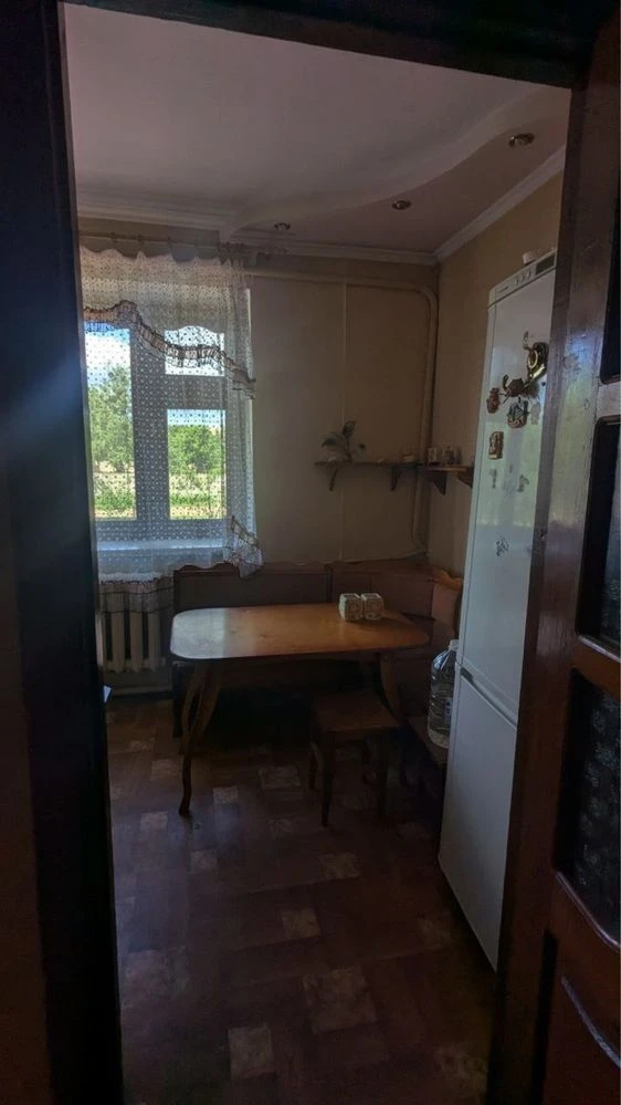 Продается 2-комнатная квартира в городе Коростень, район Чоловка