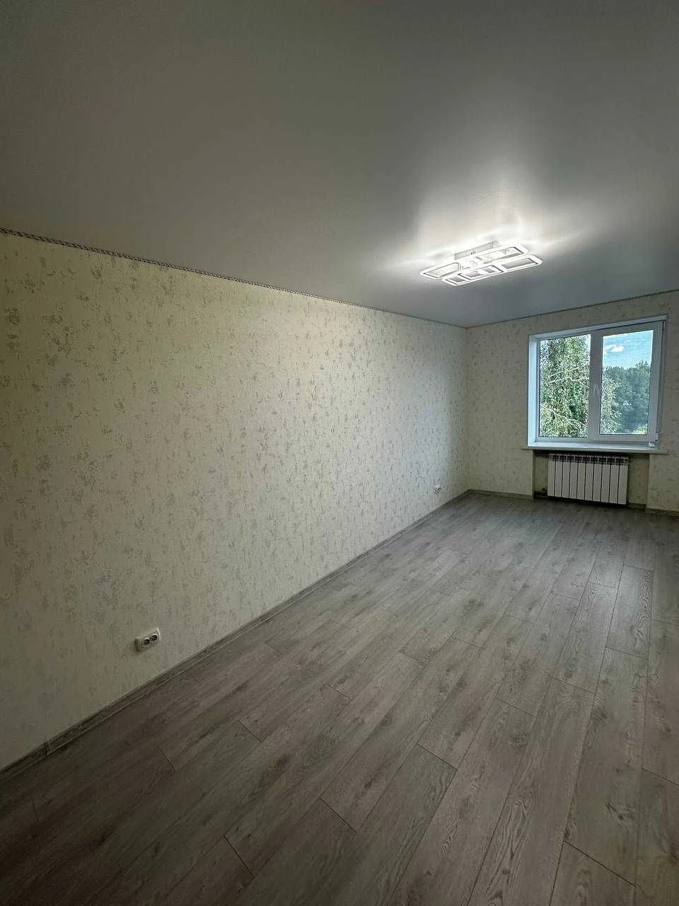Продам 3-х кімнатну квартиру з ремонтом (район Водоканалу)