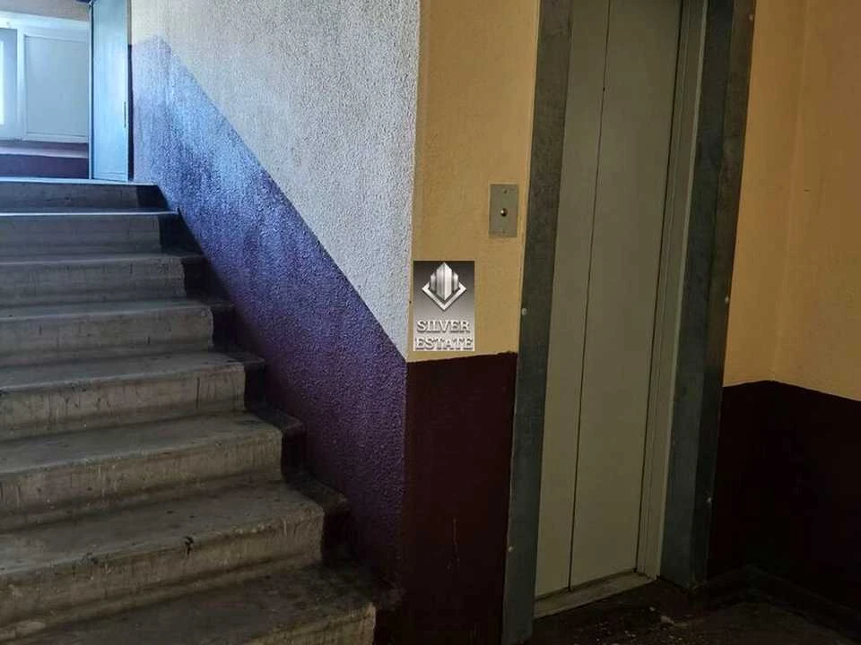 Apartment. Zaporizhzhia, Charivna St.