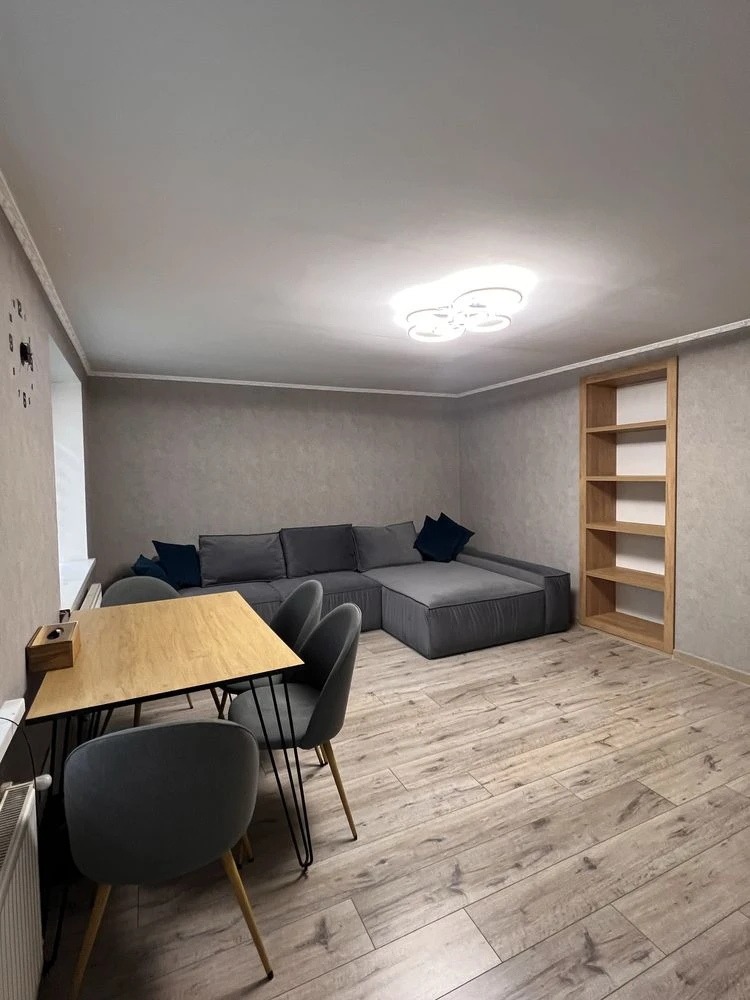 Продається простора 3х кім. Квартира зі свіжим ремонтом