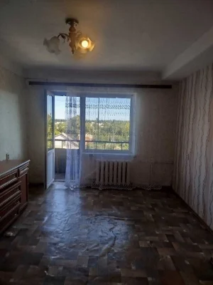 Продаж 3-кімнатної квартири на вул. Огієнка