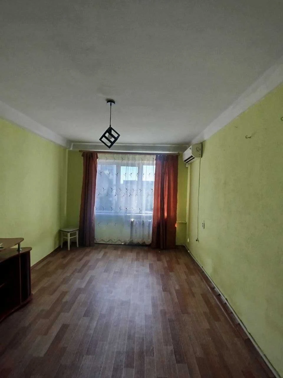 Продаж 3-кімнатної квартири на вул. Огієнка