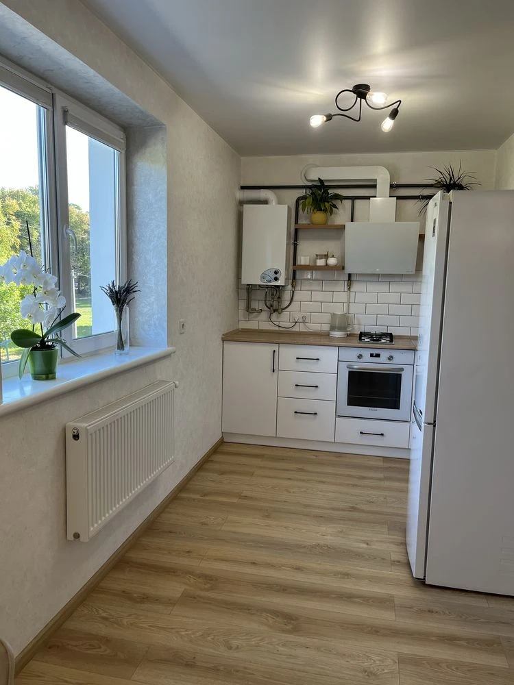 Продаж | 1 квартири-студії | Звягель