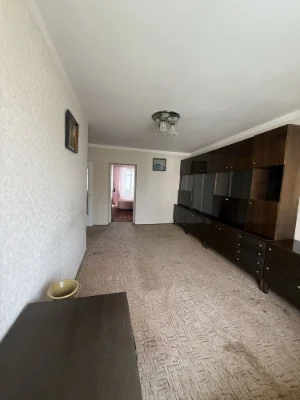 Продаж 3-кімнатної квартири в центральній частині Звягеля!
