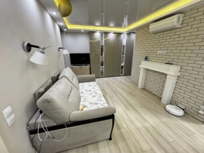 Продам 3-комнатную квартиру пр. Богдана Хмельницкого