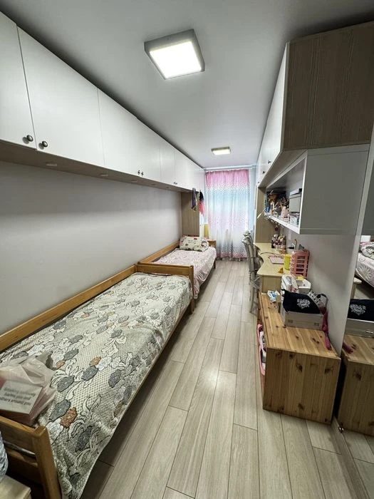 Продам 3-комнатную квартиру пр. Богдана Хмельницкого