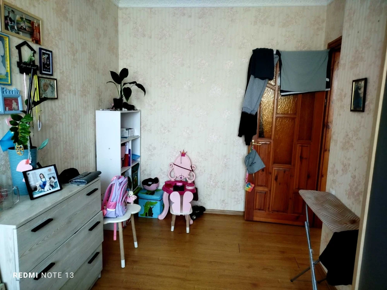 Продам трьохкімнатну квартиру в місті Звягель