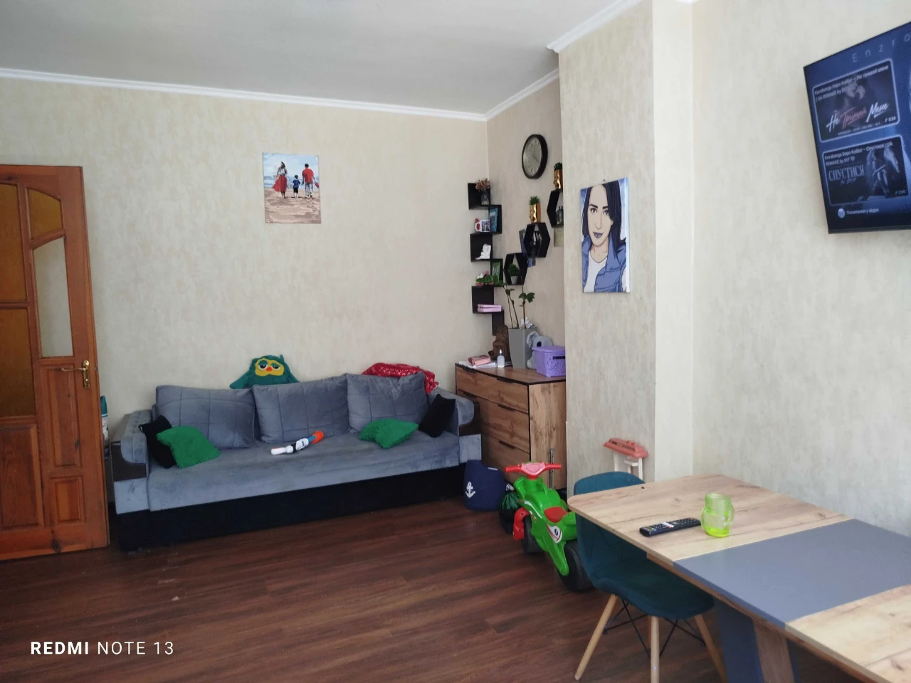 Продам трьохкімнатну квартиру в місті Звягель
