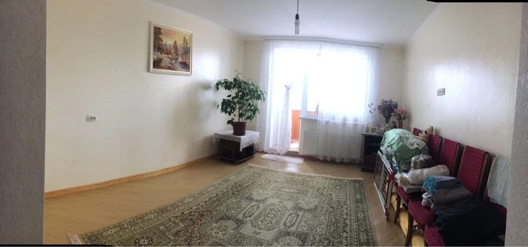 Продам квартиру двох кімнатна ( район Болгари)