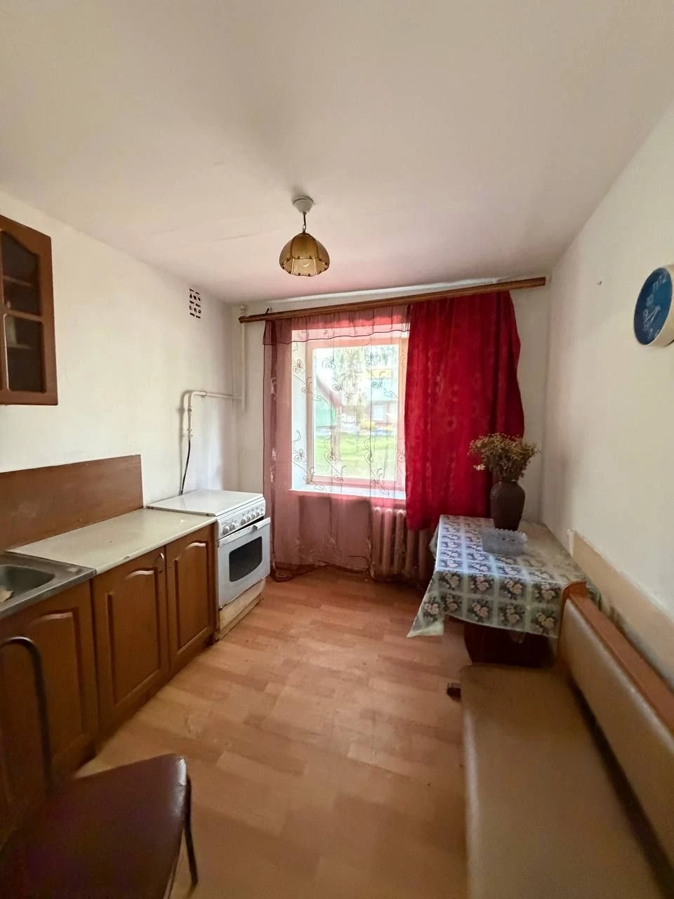 Продаж 3-кімнатного житла в центрі міста.