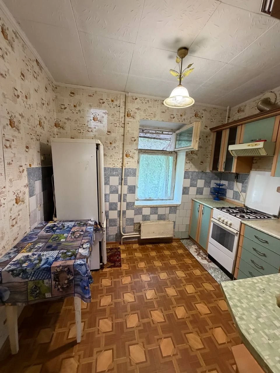 Продаж 2-кімнатної квартири в центральній частині міста!