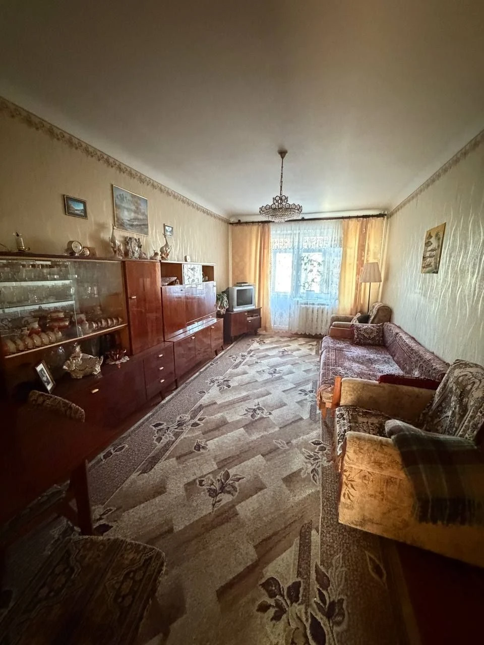 Продаж 3-кімнатної квартири в центральній частині міста!