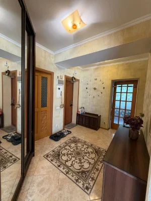 Продаж 3-кімнатної квартири район Морське