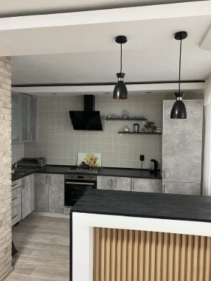 Продаж 3-кімнатної квартири з просторою кухнею-студією