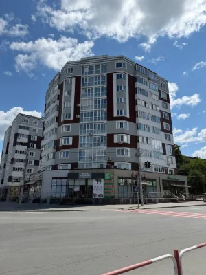 Продаж 3-кімнатного пентхаусу.