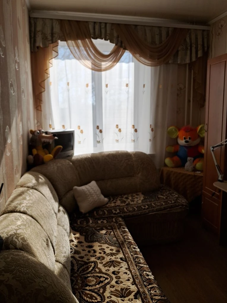 Продається 4-кімнатна квартира