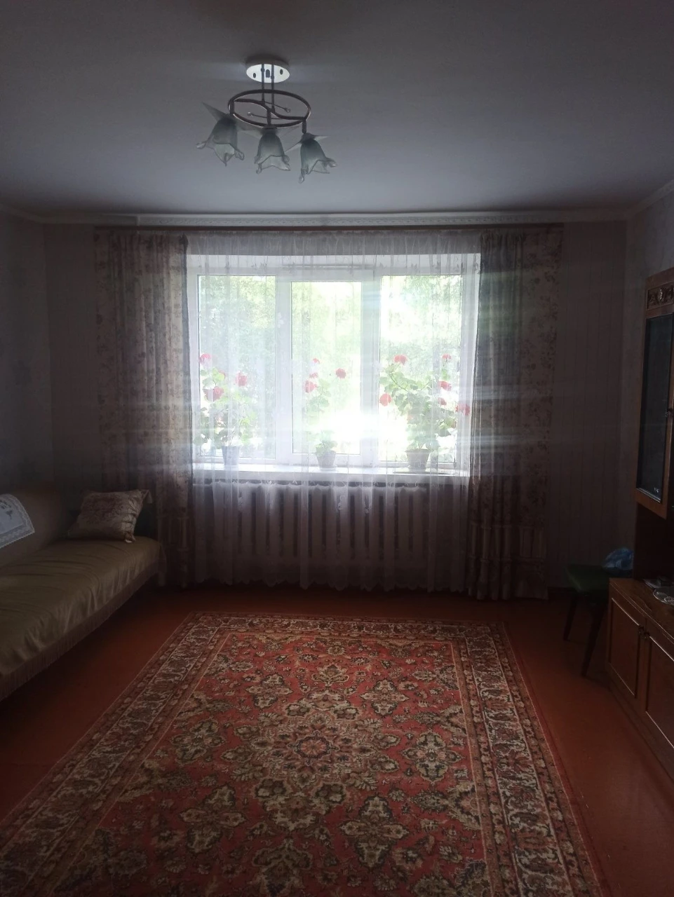 Продам трехкомнатную квартиру