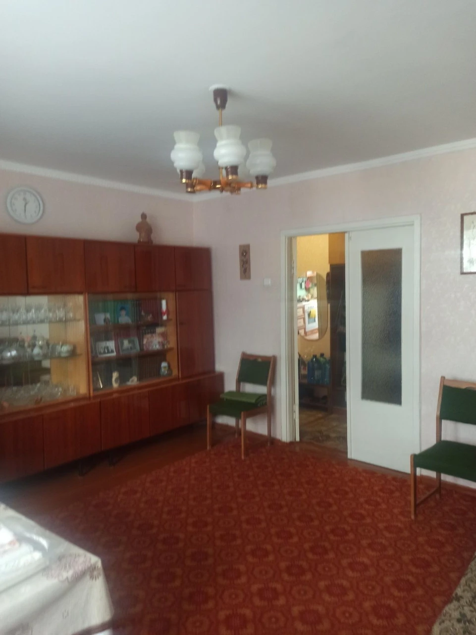 Продам трехкомнатную квартиру