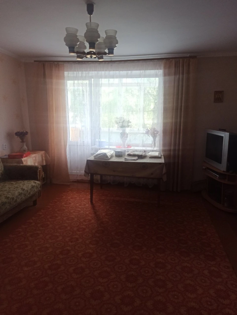 Продам трехкомнатную квартиру