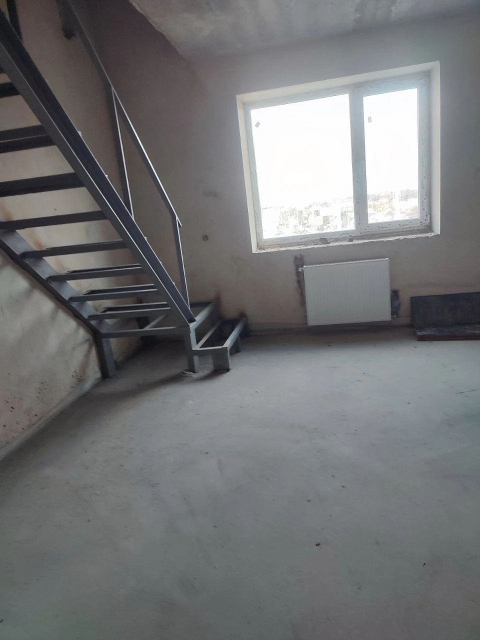 Продаётся квартира в новостройке.