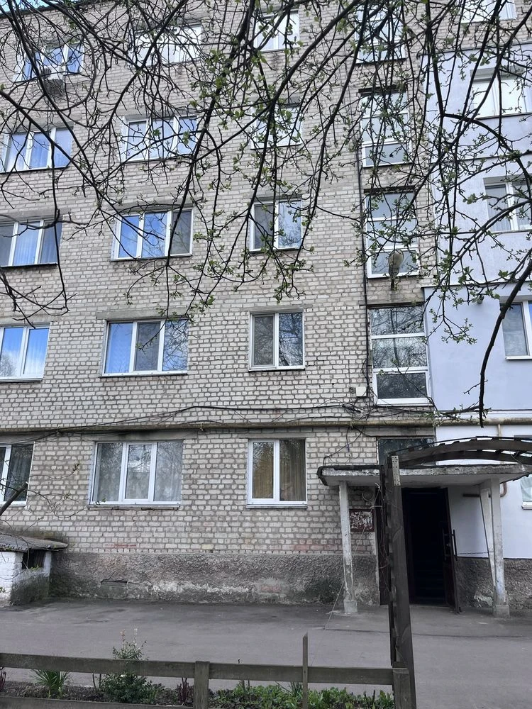 Продается 2-комнатная квартира в Овруче!!