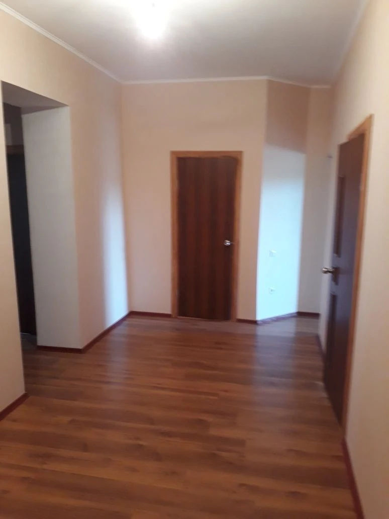 Продається 3-кімнатна квартира