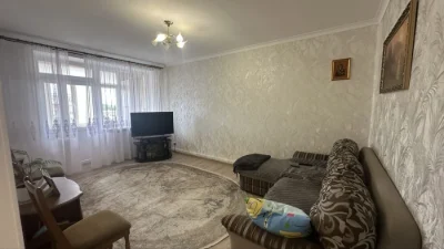Продаж 3-х кімнатої квартири з автономним опаленням , центр