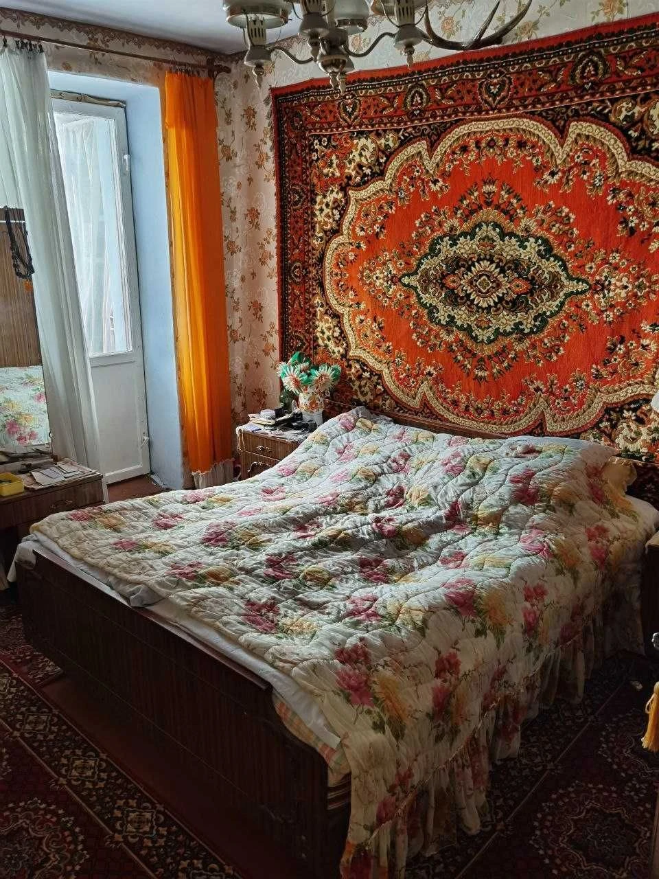 Продаж 4-кімнатної квартири в центрі міста