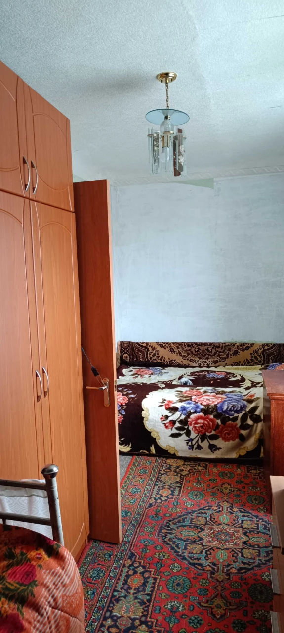 Продам 2-х кімнатну квартиру у м. Овруч по вул. Древлянська,