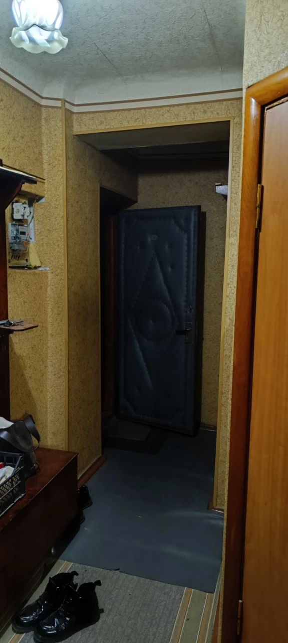 Продам 2-х кімнатну квартиру у м. Овруч по вул. Древлянська,