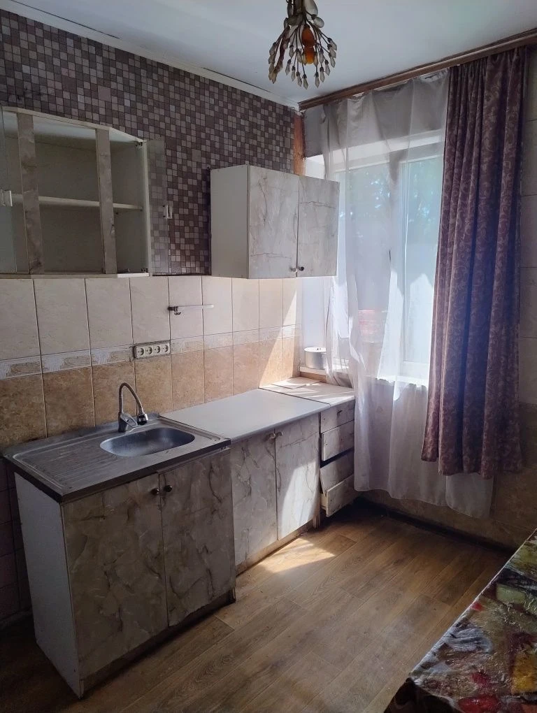 3-bedroom apartment in Radomyshl