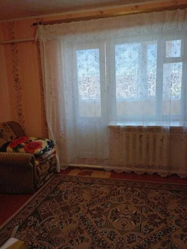 Продается 2-комнатная квартира, ул. Рубашова, город Чуднов, Житомирская область