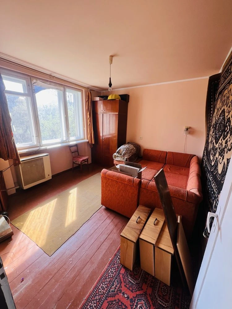 Продажа 1-комн. квартиры в г. Берегове (просп. Геологів)