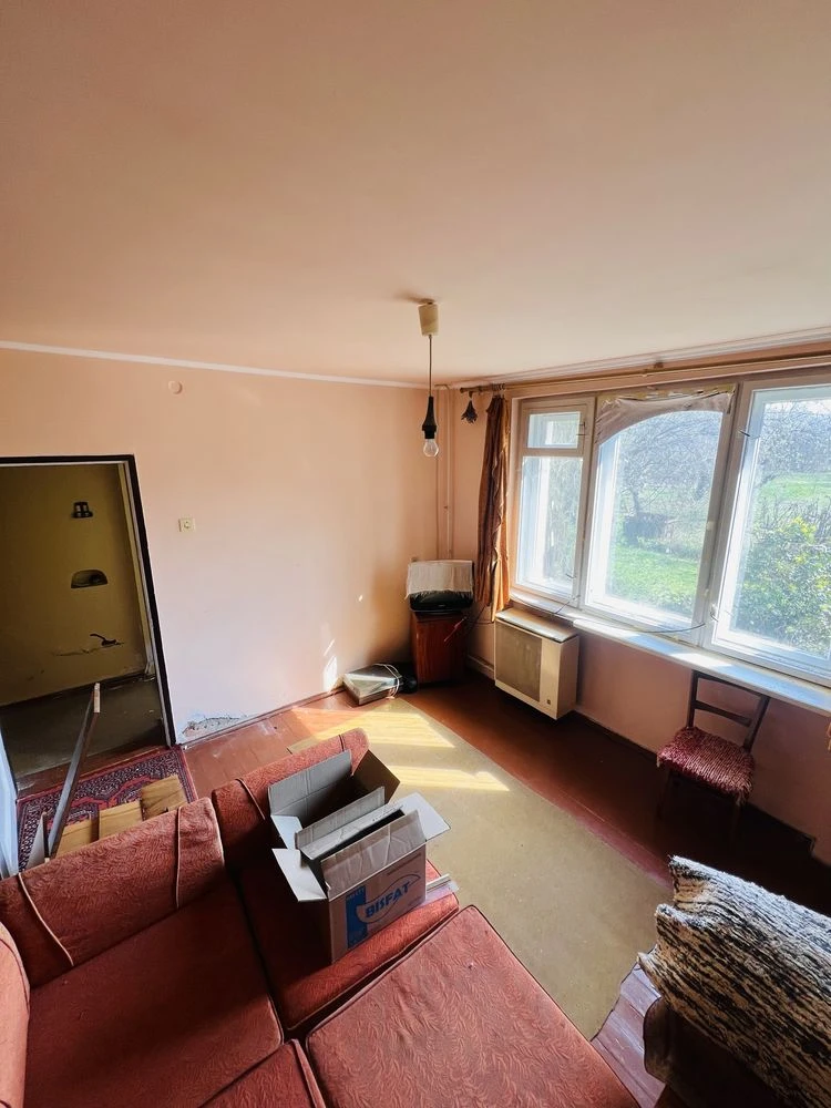 Продажа 1-комн. квартиры в г. Берегове (просп. Геологів)
